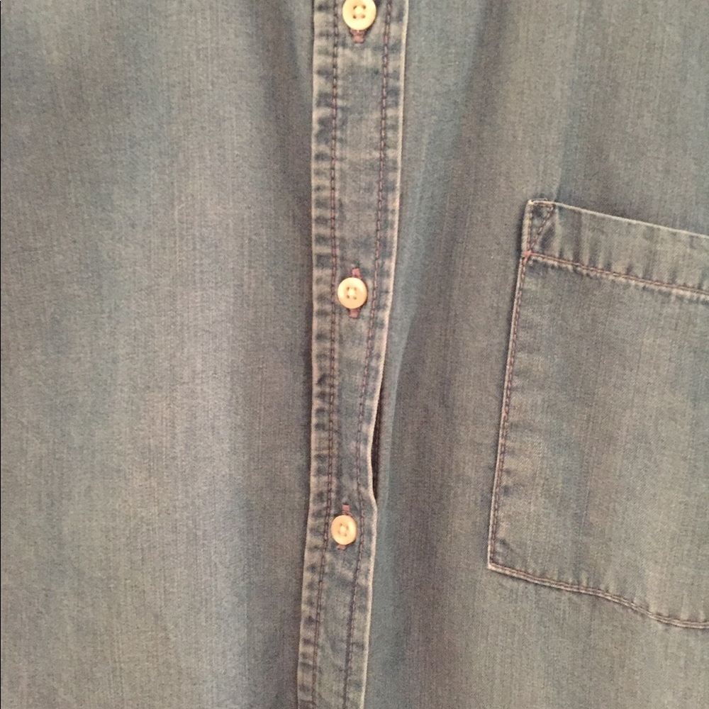 Sleeveless chambray button down - Picture 3 of 7